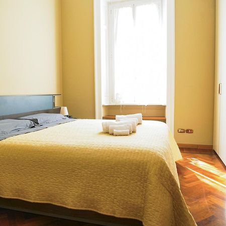 Wonderful Downtown Apartment-Hd Netflix, King-Size Bed, Two Minutes' Walk From Metro Milano Exteriör bild