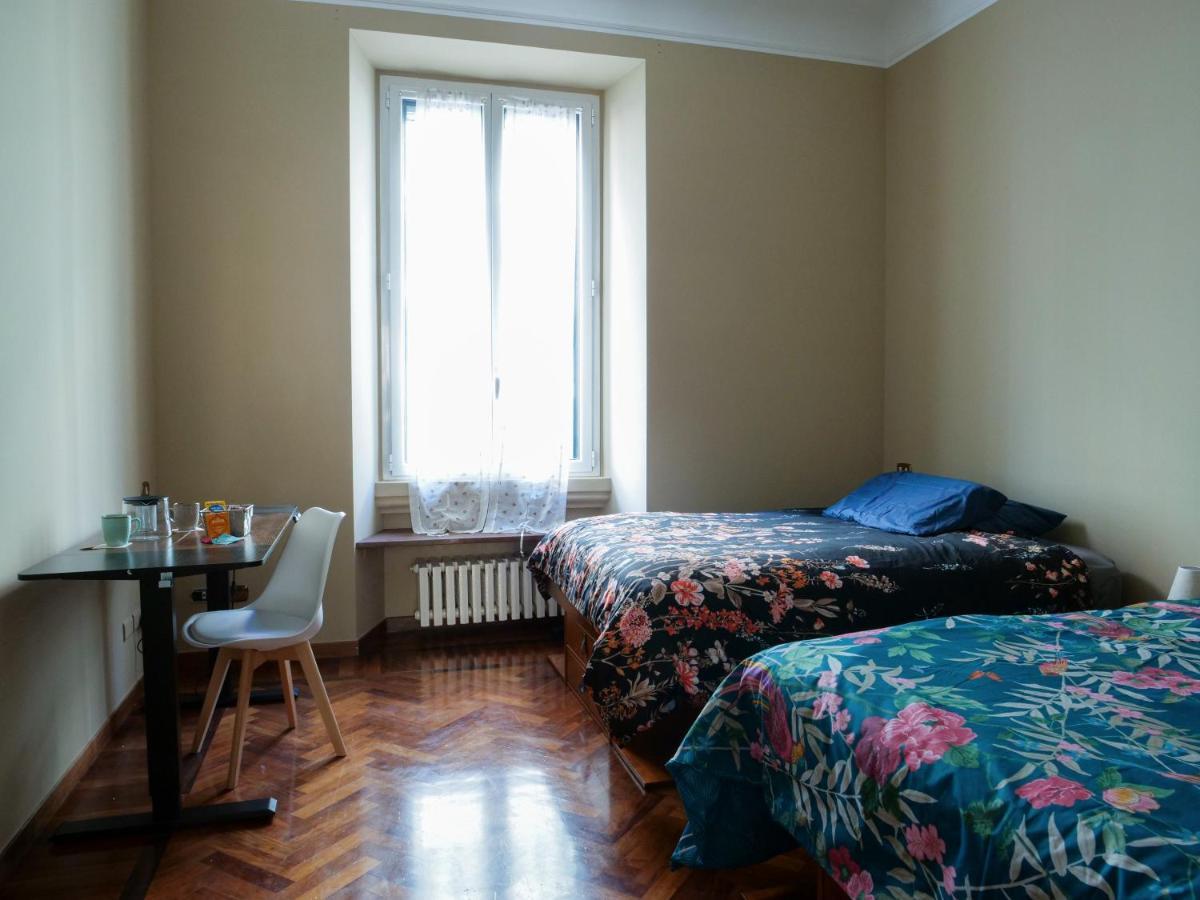 Wonderful Downtown Apartment-Hd Netflix, King-Size Bed, Two Minutes' Walk From Metro Milano Exteriör bild