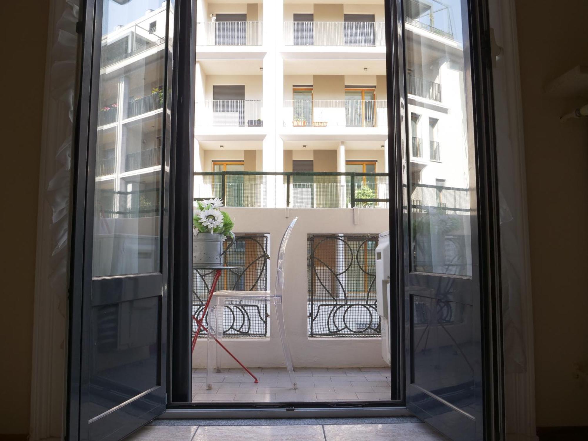 Wonderful Downtown Apartment-Hd Netflix, King-Size Bed, Two Minutes' Walk From Metro Milano Exteriör bild