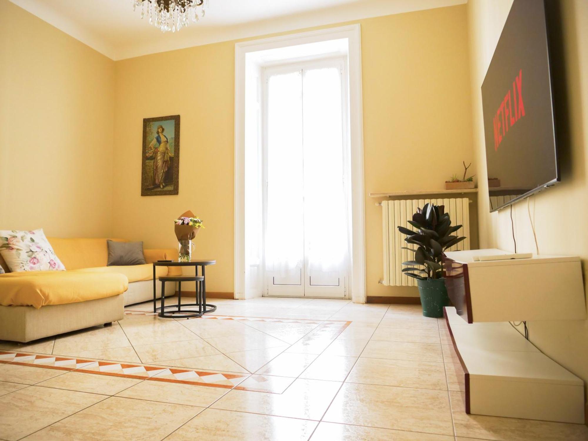 Wonderful Downtown Apartment-Hd Netflix, King-Size Bed, Two Minutes' Walk From Metro Milano Exteriör bild
