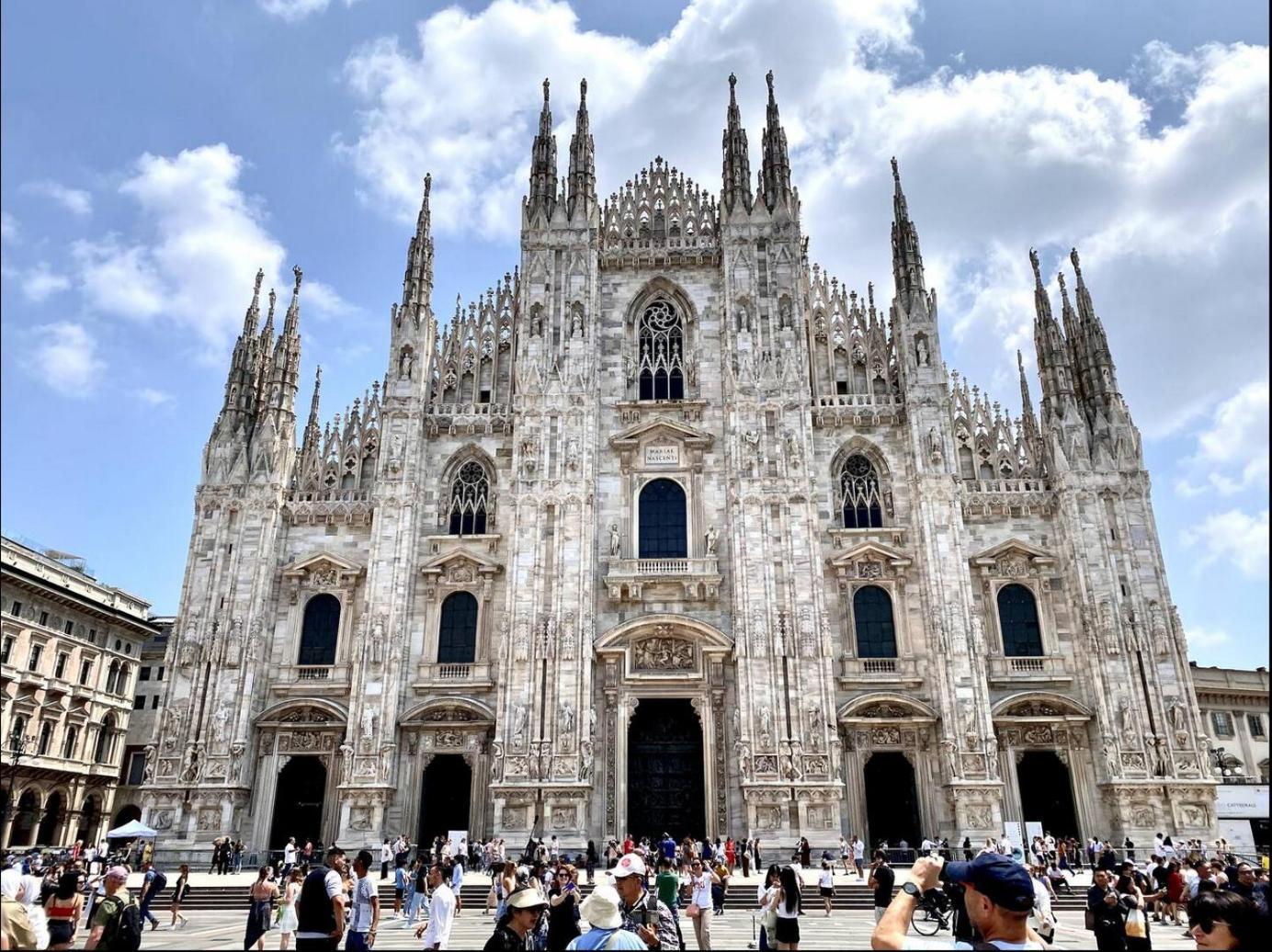 Wonderful Downtown Apartment-Hd Netflix, King-Size Bed, Two Minutes' Walk From Metro Milano Exteriör bild