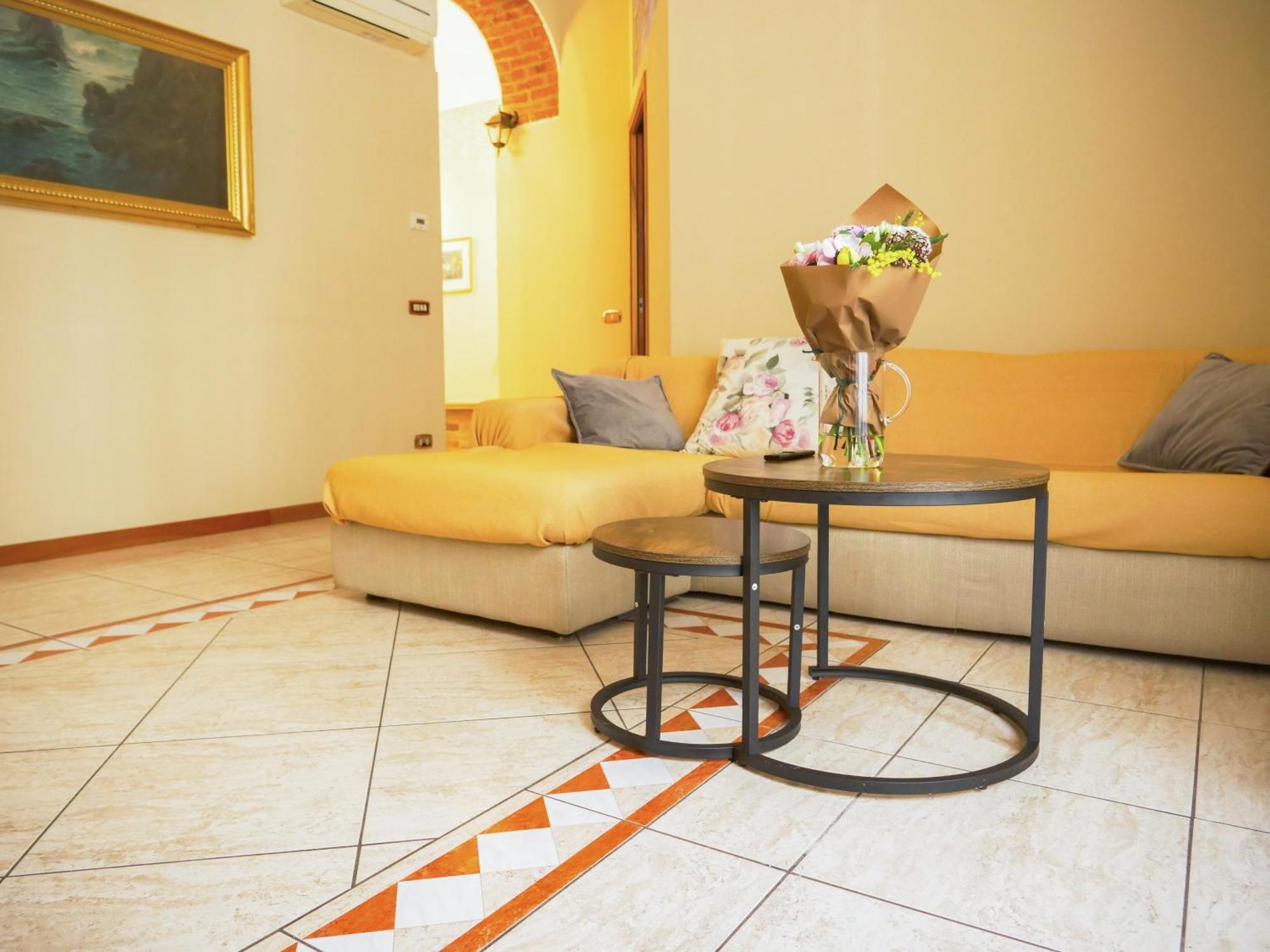 Wonderful Downtown Apartment-Hd Netflix, King-Size Bed, Two Minutes' Walk From Metro Milano Exteriör bild